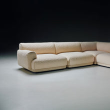 Load image into Gallery viewer, Moos Sofa