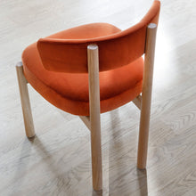 Load image into Gallery viewer, Dalya Bridge Dining Chair - Natural Solid Oak